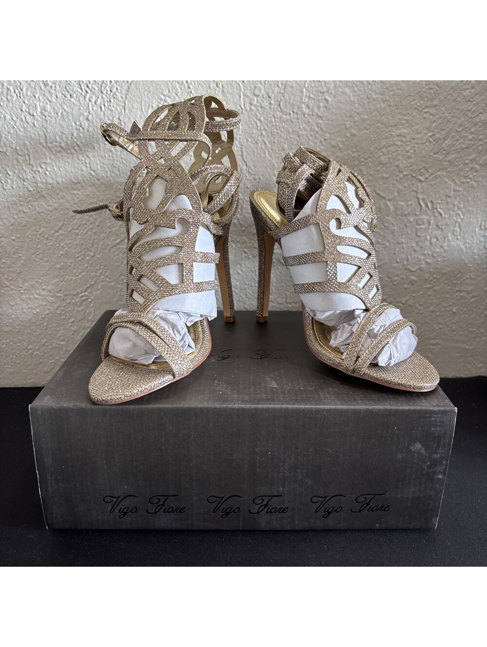 Vigo Fiore Gold Caged Stiletto Sandals Glitter Strappy Peep Toe Heels Size 6.5